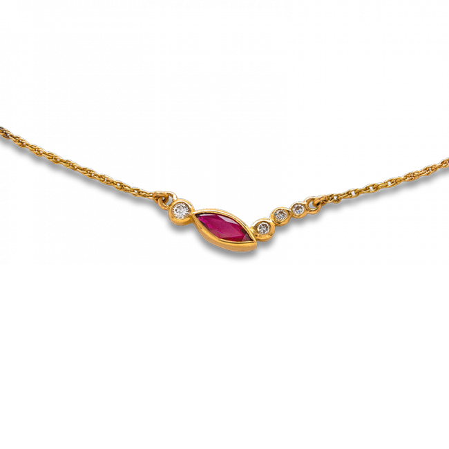 Quatrain pendentif rubis navette diamants De Gralie