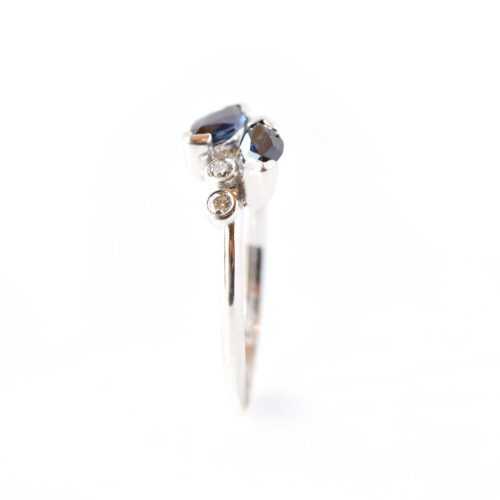 bague en or et saphir diamants navette
